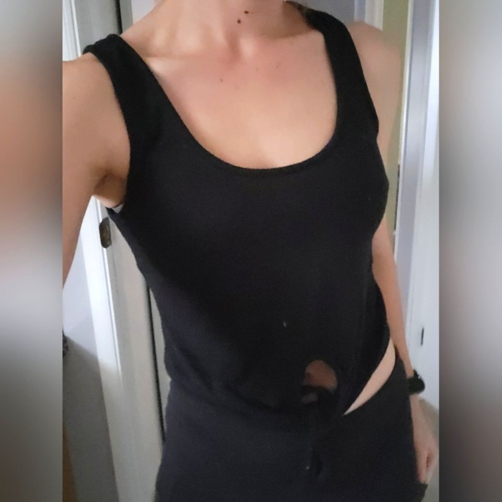 Size S Tank Top Bundle - Picture 6 of 7